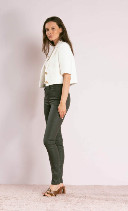 Claire Wax Kaki